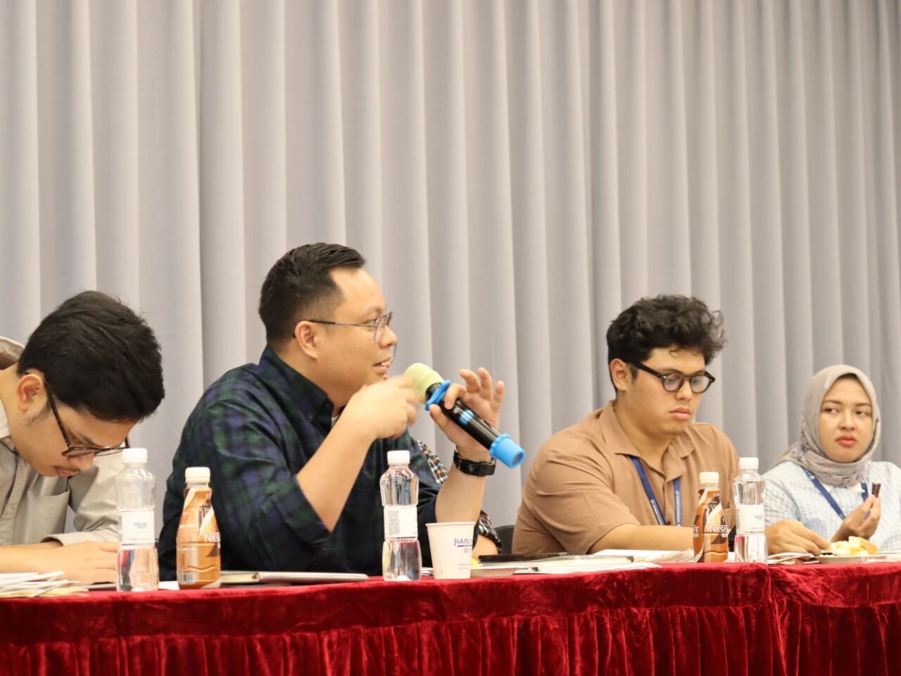 嘉戎技術交流會現(xiàn)場 嘉戎技術交流會現(xiàn)場